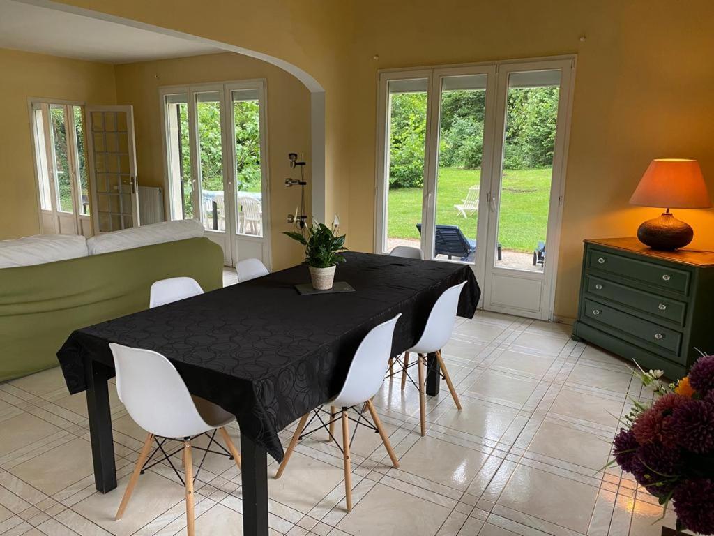 Villa - Coulommiers - Parcs Des Felins - Provins Beautheil-Saints Exterior foto